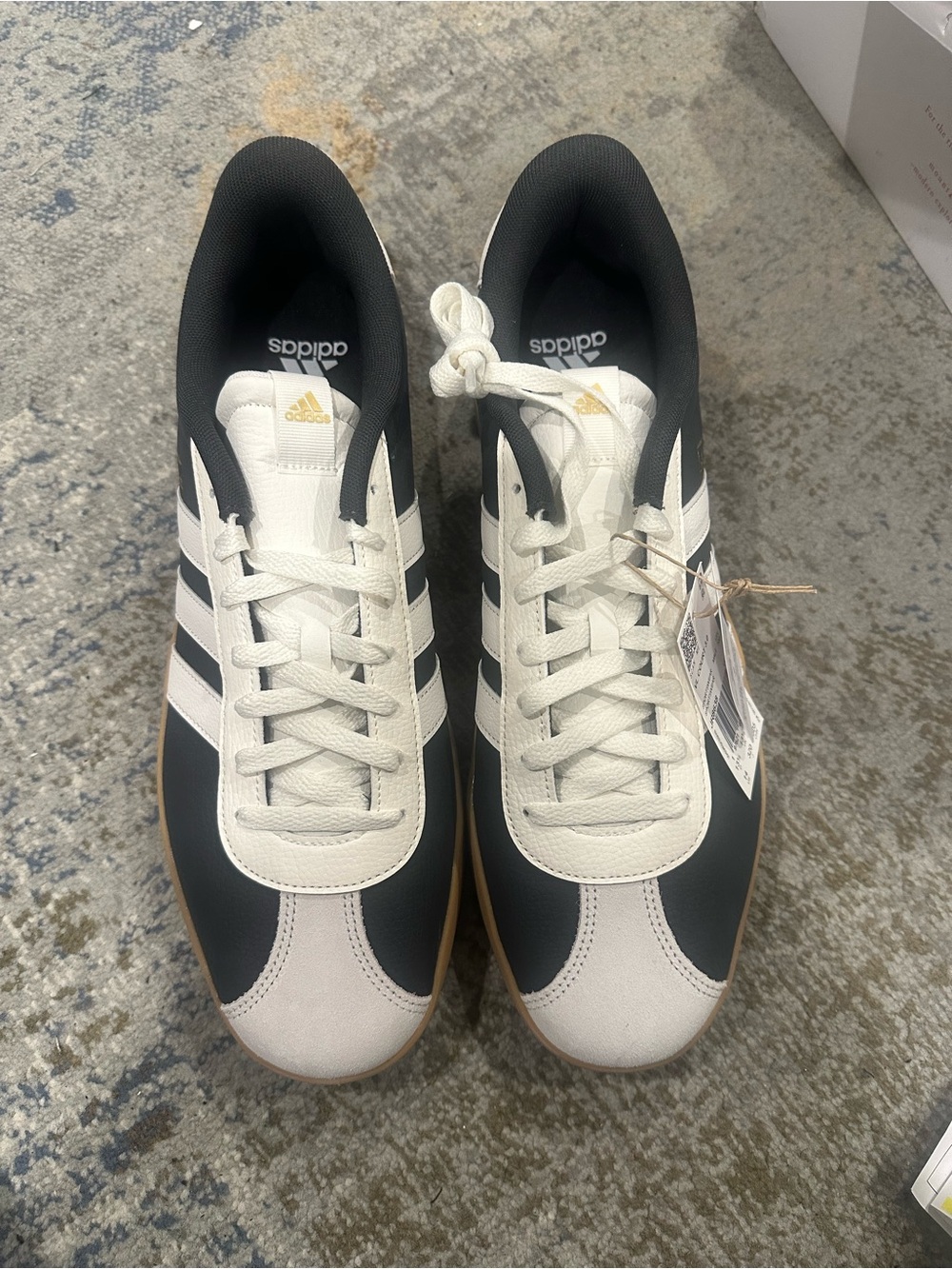 Adidas Men’s White & Black Classic Sneakers